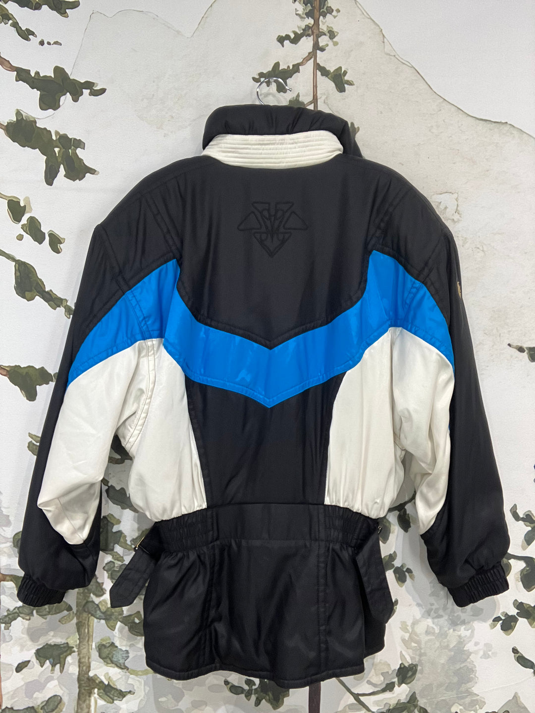 Decente Women's Vintage Ski Jacket - Wander Longer