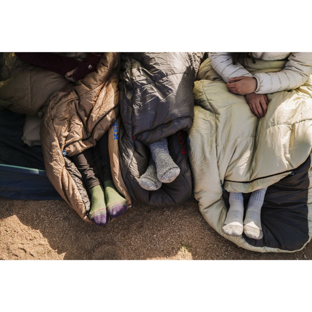 Rental Women's Tuck Thermapro Ultra Sleeping Bag - Wanderer's Outpost