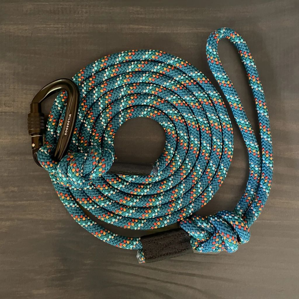 Wilderdog Large Carabiner Rope Leash Pacific Blue Reflective - Wanderer's Outpost